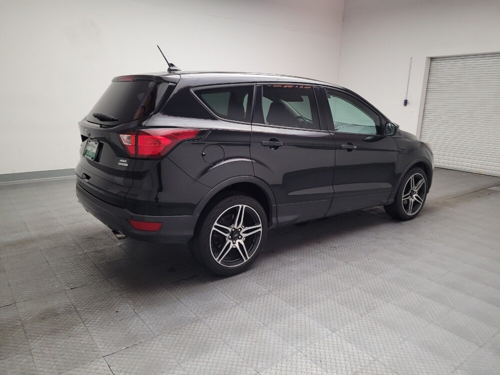 2019 Ford Escape in Downey, CA 90241 - 18124979 10