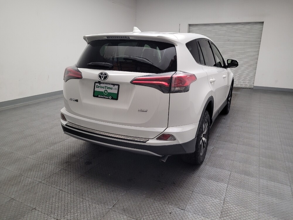 2018 Toyota RAV4 in Fresno, CA 93726 - 18124980 7