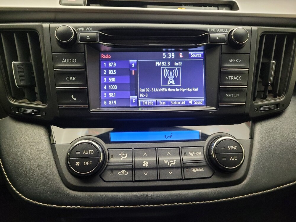 2018 Toyota RAV4 in Fresno, CA 93726 - 18124980 25