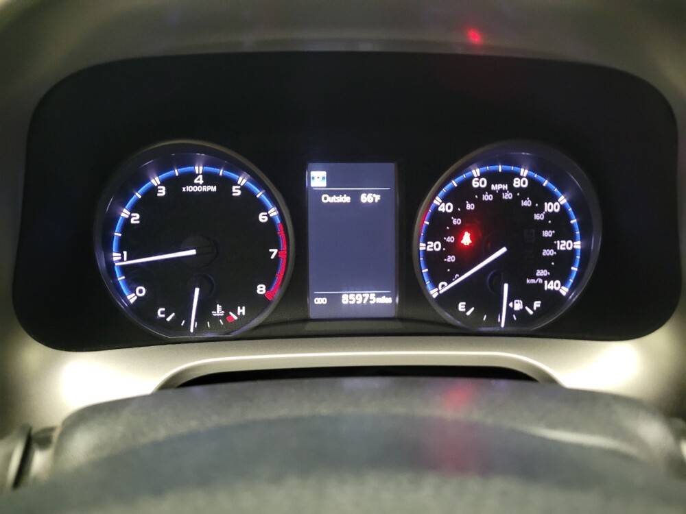 2018 Toyota RAV4 in Fresno, CA 93726 - 18124980 23