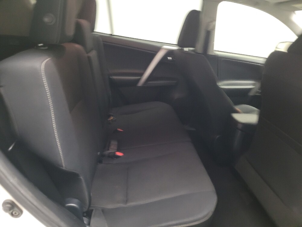 2018 Toyota RAV4 in Fresno, CA 93726 - 18124980 19