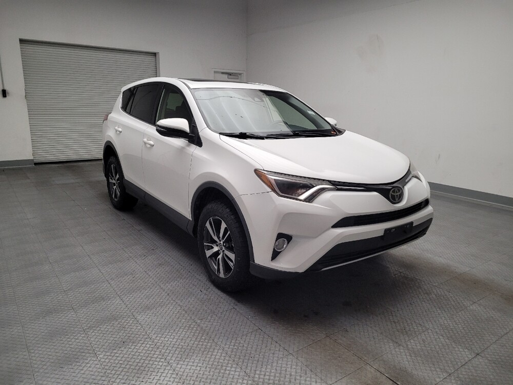 2018 Toyota RAV4 in Fresno, CA 93726 - 18124980 13