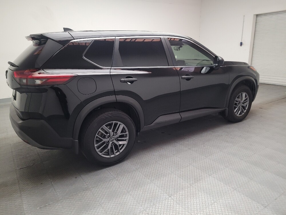 2023 Nissan Rogue in Downey, CA 90241 - 18124981 10