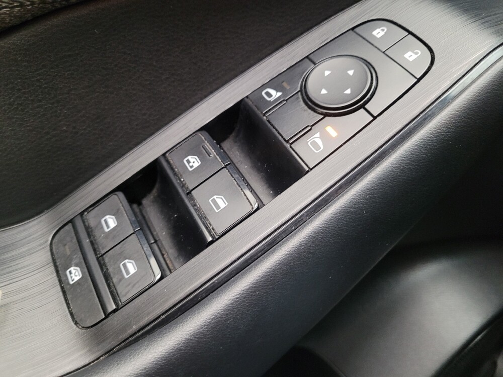 2023 Nissan Rogue in Downey, CA 90241 - 18124981 27