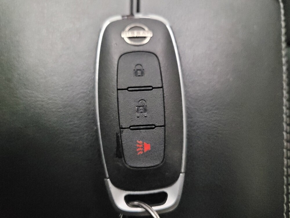 2023 Nissan Rogue in Downey, CA 90241 - 18124981 32