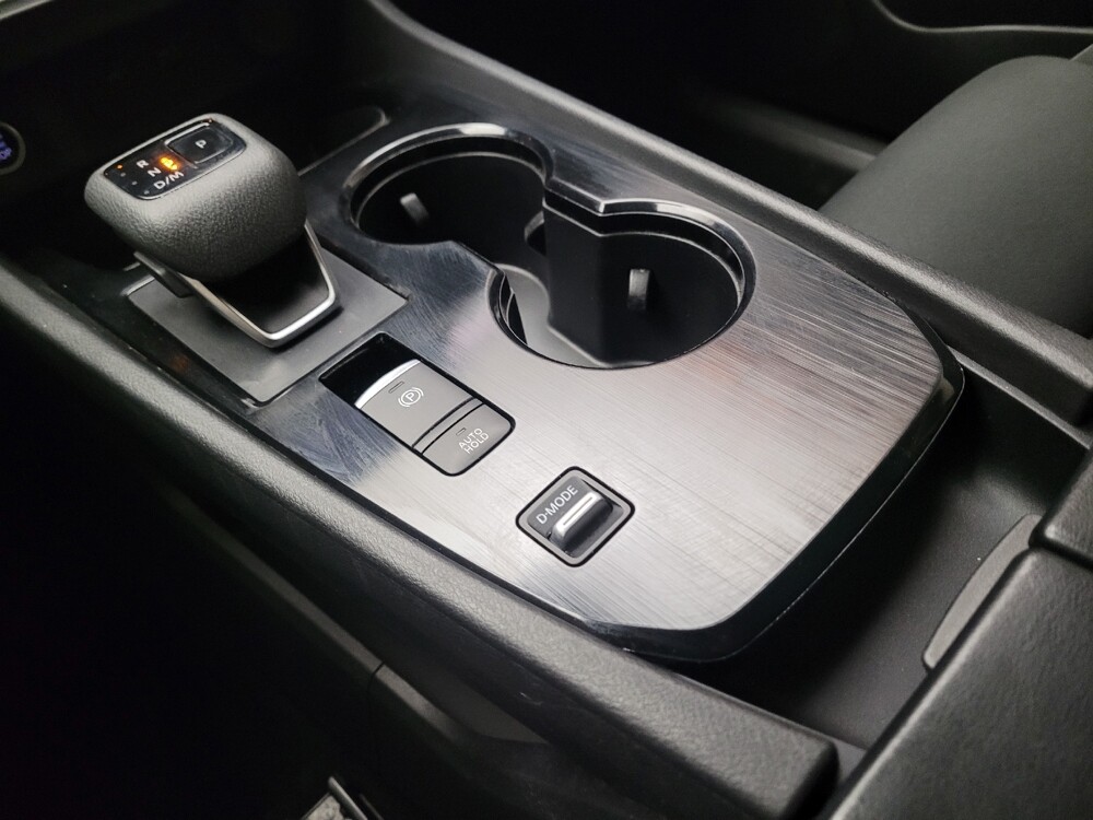 2023 Nissan Rogue in Downey, CA 90241 - 18124981 26