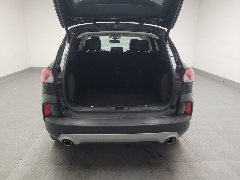 2022 Ford Escape in Fresno, CA 93726 - 18124985 29