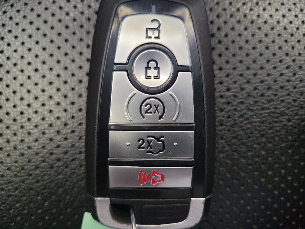 2022 Ford Escape in Fresno, CA 93726 - 18124985 32