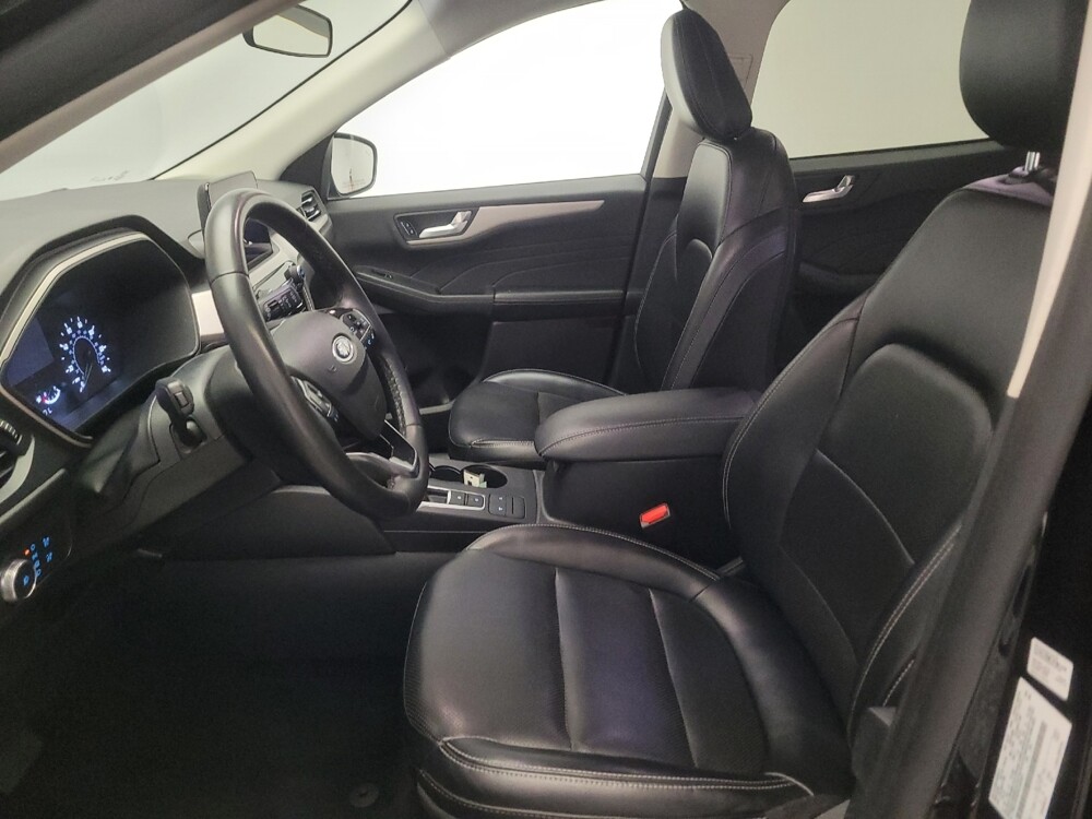 2022 Ford Escape in Fresno, CA 93726 - 18124985 17