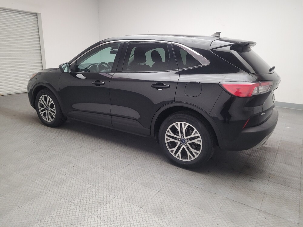 2022 Ford Escape in Fresno, CA 93726 - 18124985 3