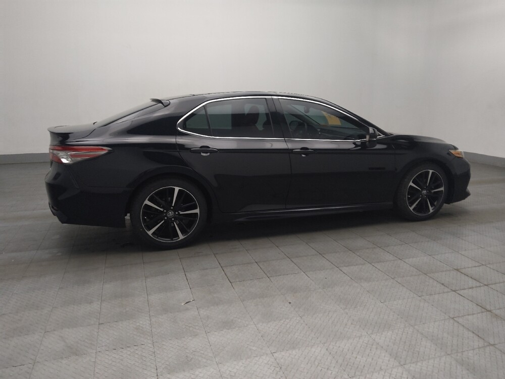 2018 Toyota Camry in Conyers, GA 30094 - 18124997 10