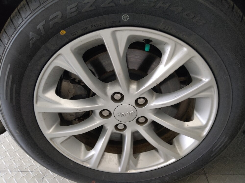 2019 Jeep Cherokee in Macon, GA 31210 - 18124999 31