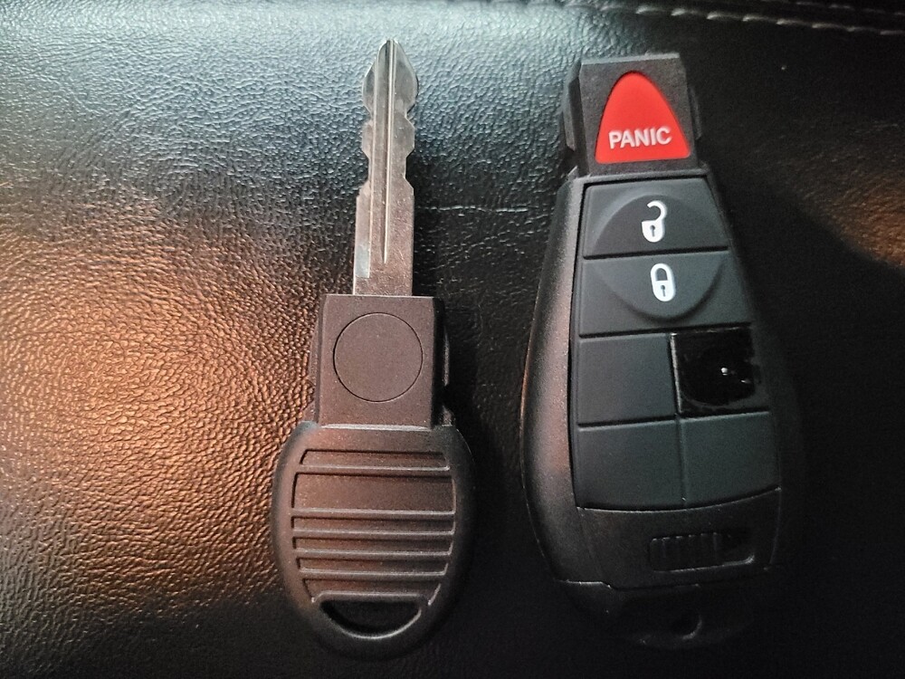 2019 Jeep Cherokee in Macon, GA 31210 - 18124999 32