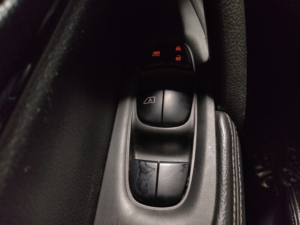 2016 Nissan Rogue in Union City, GA 30291 - 18125001 27