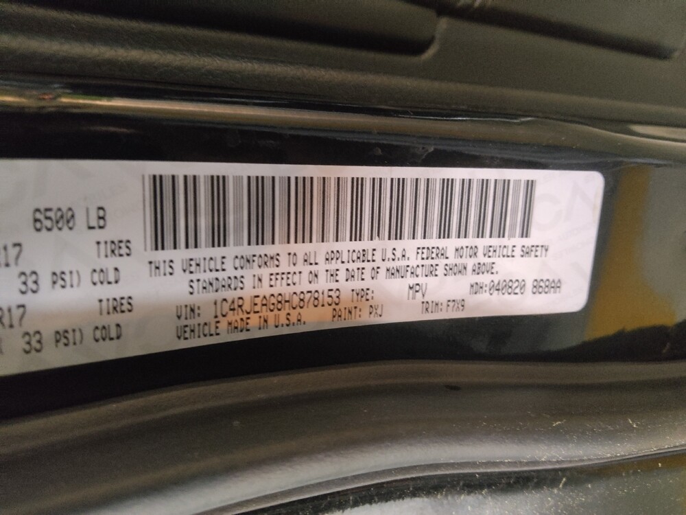 2017 Jeep Grand Cherokee in Macon, GA 31210 - 18125005 33