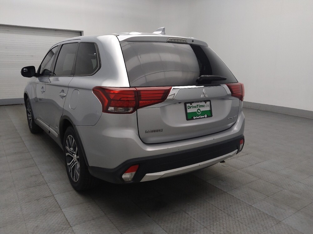 2017 Mitsubishi Outlander in Union City, GA 30291 - 18125013 5