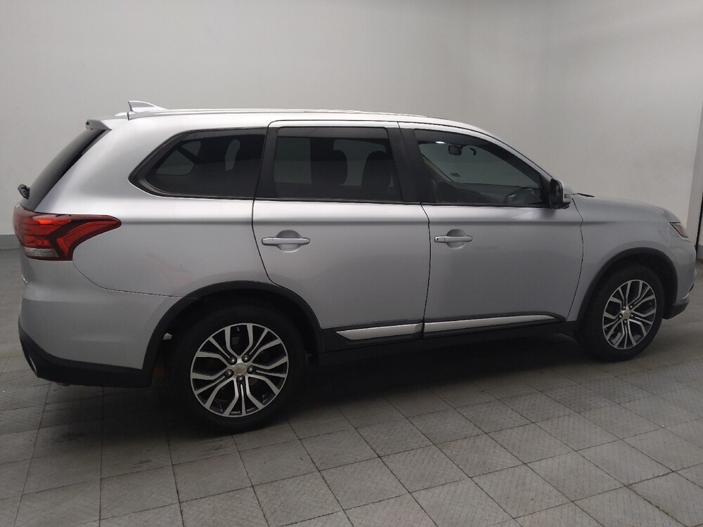 2017 Mitsubishi Outlander in Union City, GA 30291 - 18125013 10