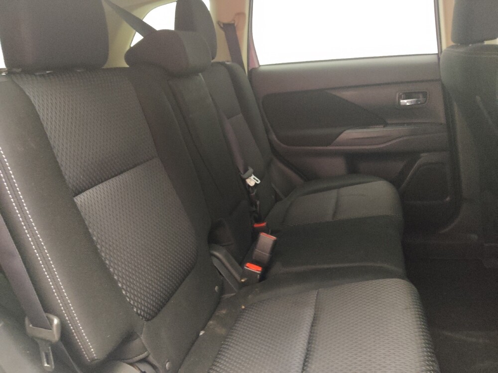 2017 Mitsubishi Outlander in Union City, GA 30291 - 18125013 19