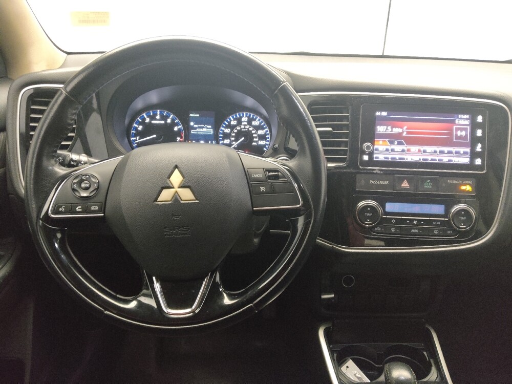 2017 Mitsubishi Outlander in Union City, GA 30291 - 18125013 22