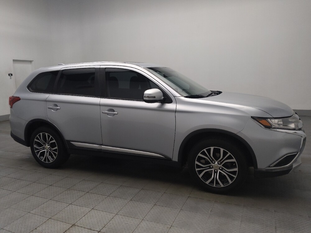 2017 Mitsubishi Outlander in Union City, GA 30291 - 18125013 11