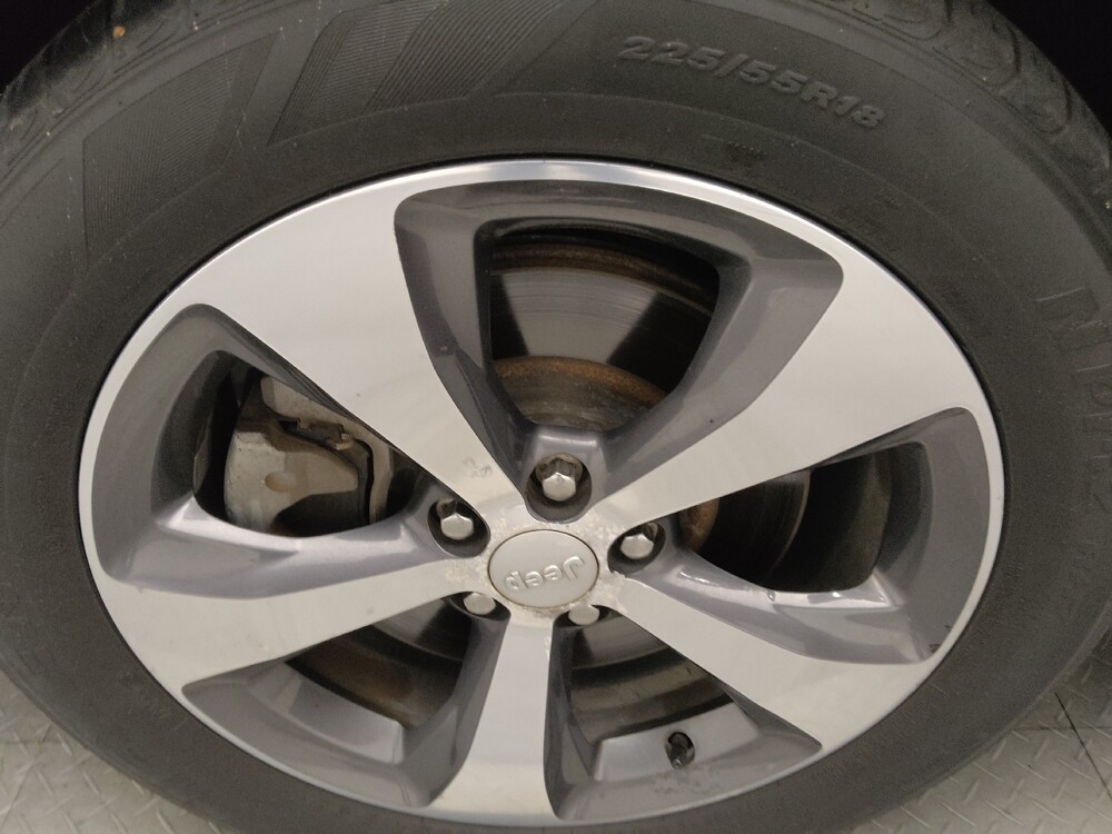 2019 Jeep Cherokee in Pelham, AL 35124 - 18125021 31