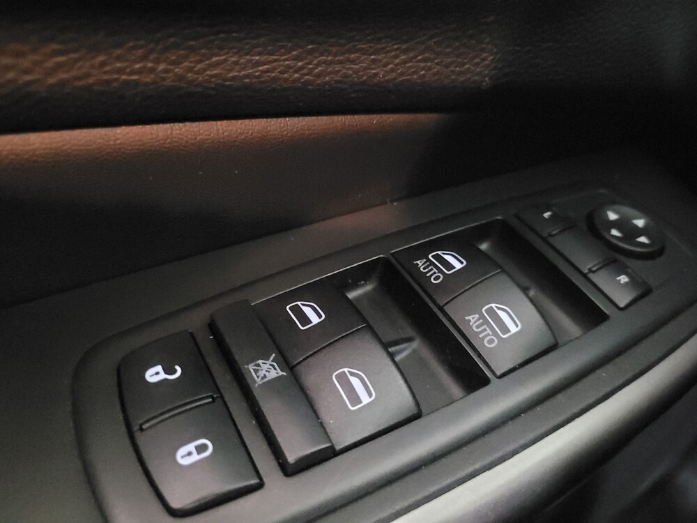 2019 Jeep Cherokee in Pelham, AL 35124 - 18125021 27