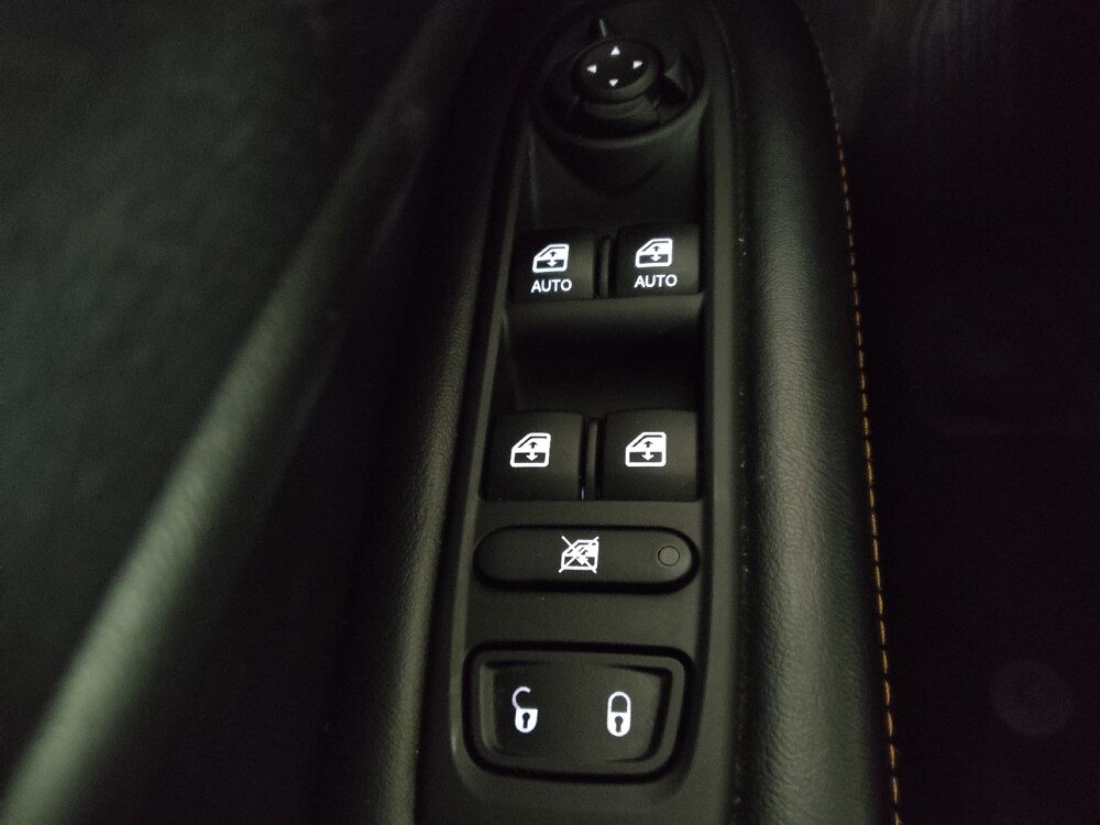 2018 Jeep Compass in Knoxville, TN 37923 - 18125022 27