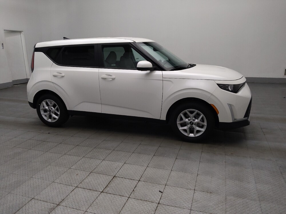 2025 Kia Soul in Knoxville, TN 37923 - 18125036 11