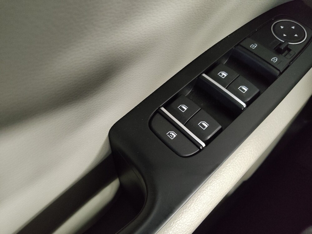 2025 Kia Soul in Knoxville, TN 37923 - 18125036 27