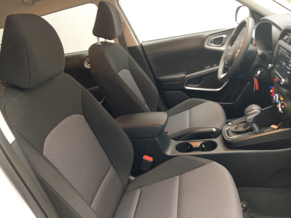 2025 Kia Soul in Morrow, GA 30260 - 18125037 21