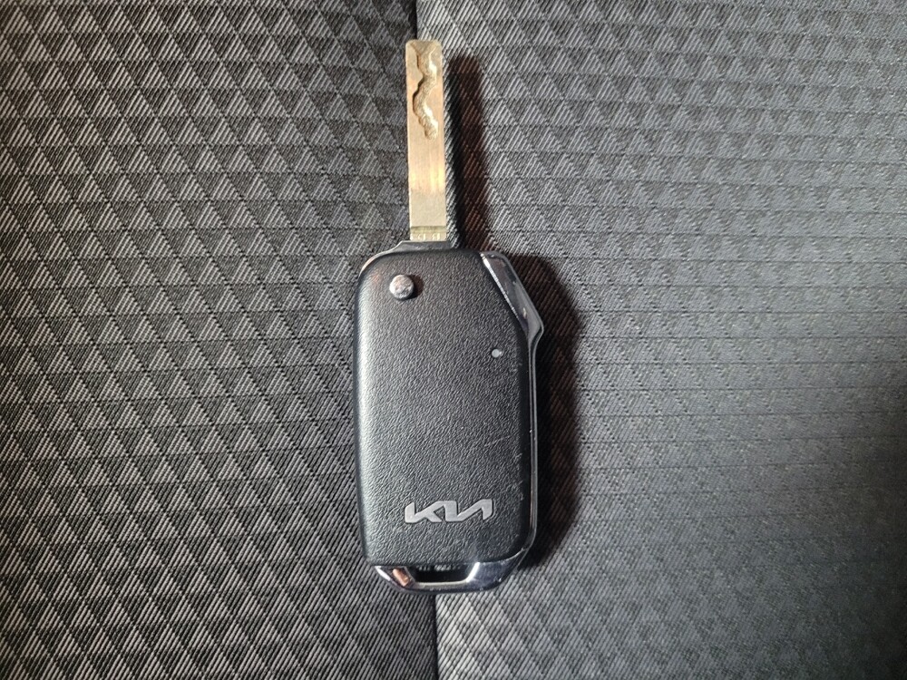 2025 Kia Soul in Morrow, GA 30260 - 18125037 32
