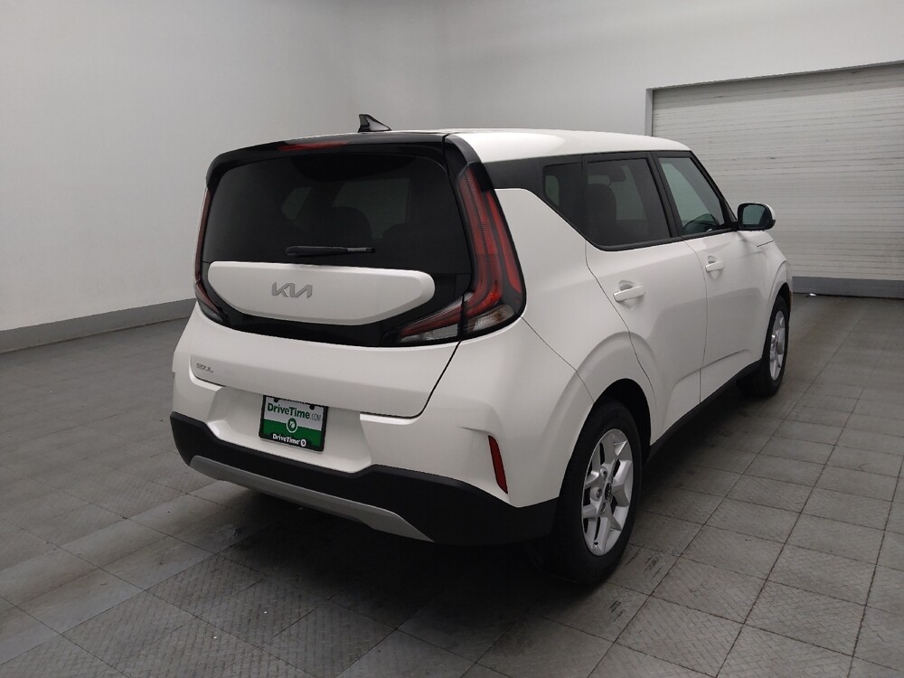 2025 Kia Soul in Morrow, GA 30260 - 18125037 9