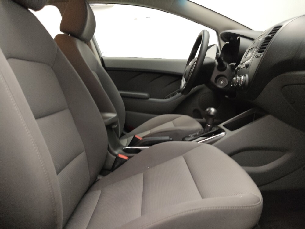 2017 Kia Forte in El Paso, TX 79907 - 18125056 21
