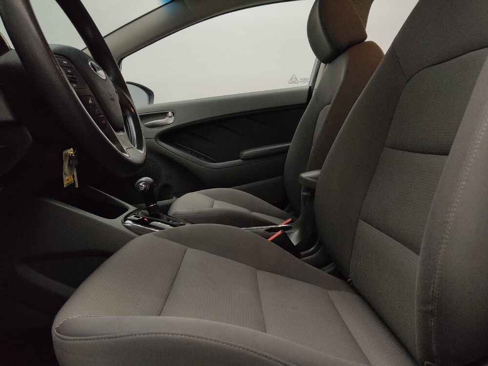 2017 Kia Forte in El Paso, TX 79907 - 18125056 17