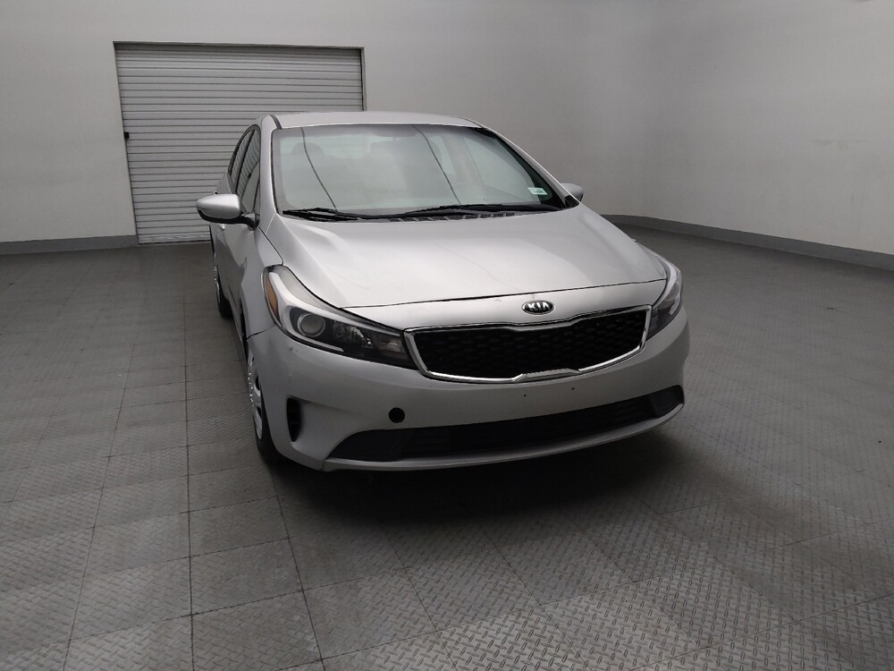 2017 Kia Forte in El Paso, TX 79907 - 18125056 14