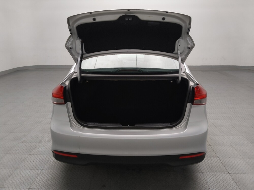 2017 Kia Forte in El Paso, TX 79907 - 18125056 29