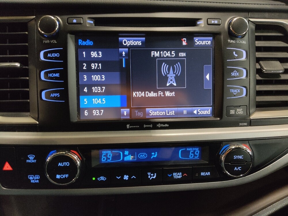 2019 Toyota Highlander in Fort Worth, TX 76116 - 18125061 25