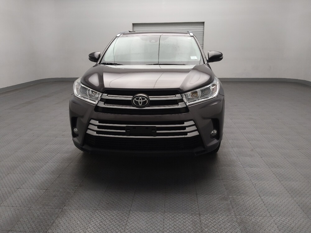 2019 Toyota Highlander in Fort Worth, TX 76116 - 18125061 15