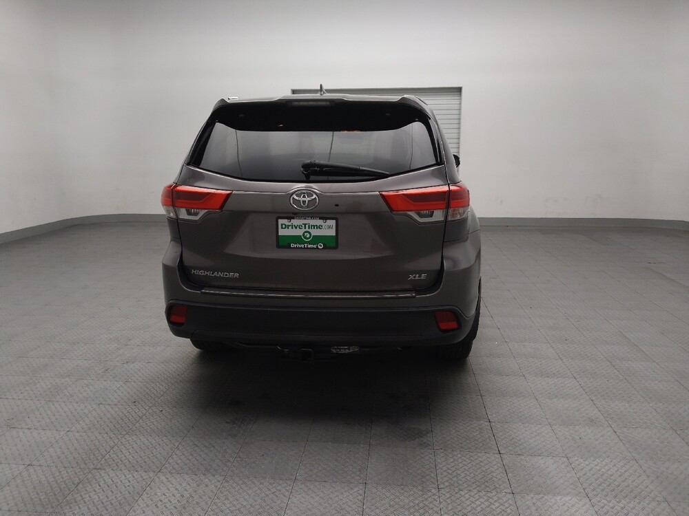 2019 Toyota Highlander in Fort Worth, TX 76116 - 18125061 7