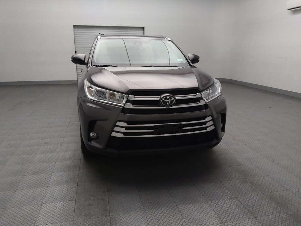 2019 Toyota Highlander in Fort Worth, TX 76116 - 18125061 14