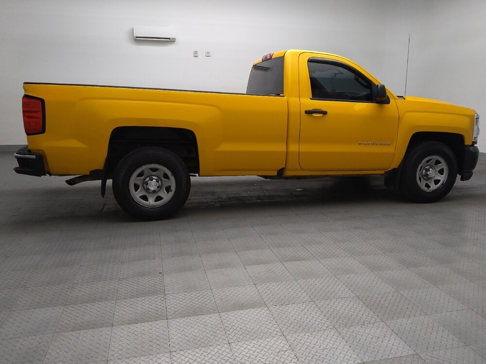2018 Chevrolet Silverado 1500 in El Paso, TX 79907 - 18125064 10