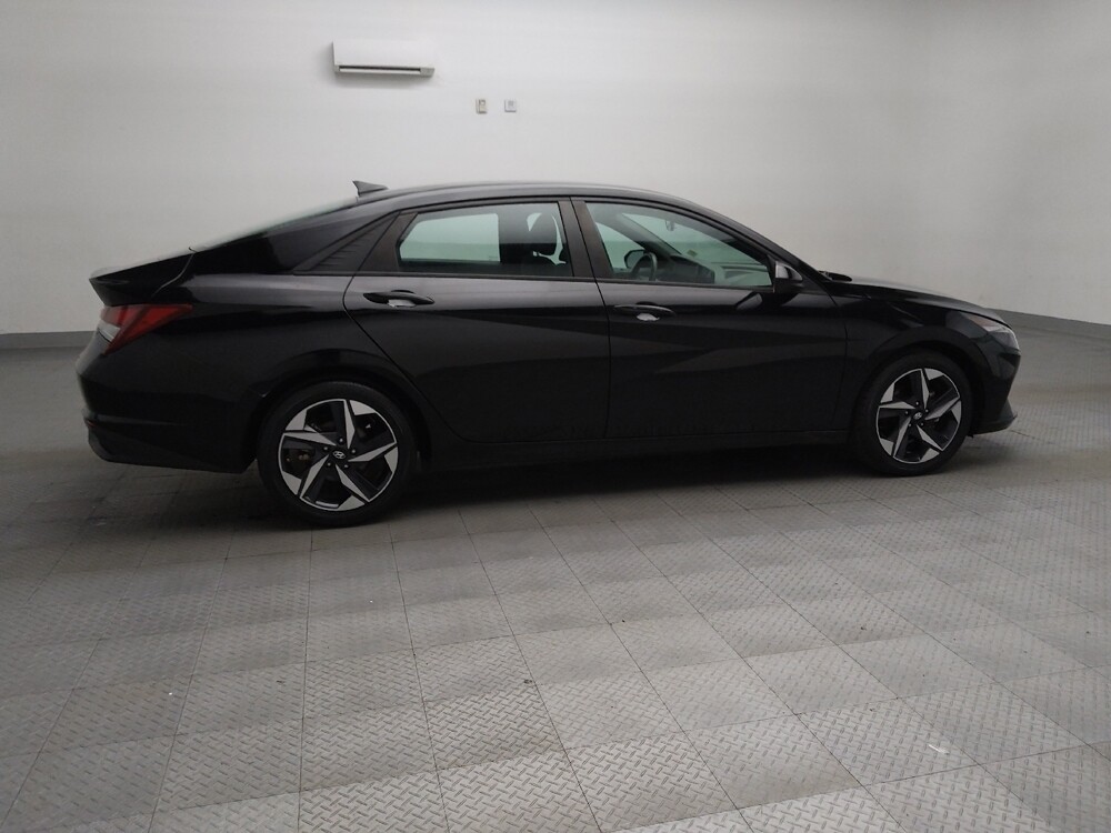 2023 Hyundai Elantra in Arlington, TX 76011 - 18125071 10