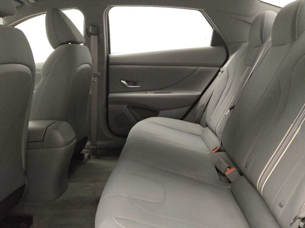 2023 Hyundai Elantra in Arlington, TX 76011 - 18125071 18