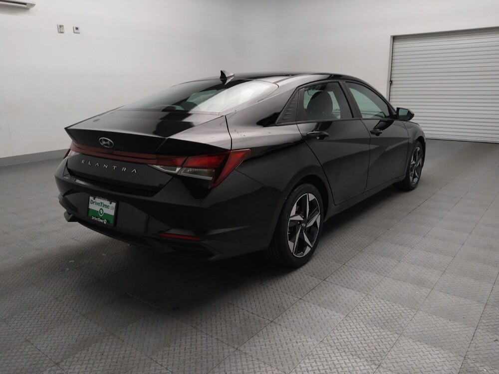 2023 Hyundai Elantra in Arlington, TX 76011 - 18125071 9
