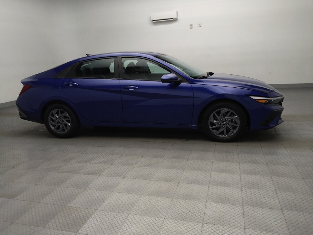 2024 Hyundai Elantra in Plano, TX 75074 - 18125079 11