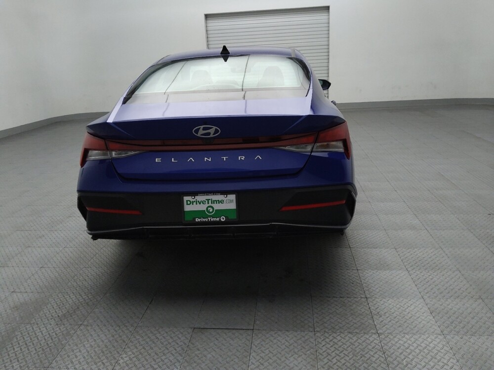 2024 Hyundai Elantra in Plano, TX 75074 - 18125079 7