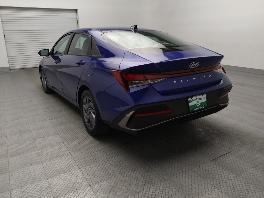 2024 Hyundai Elantra in Plano, TX 75074 - 18125079 5