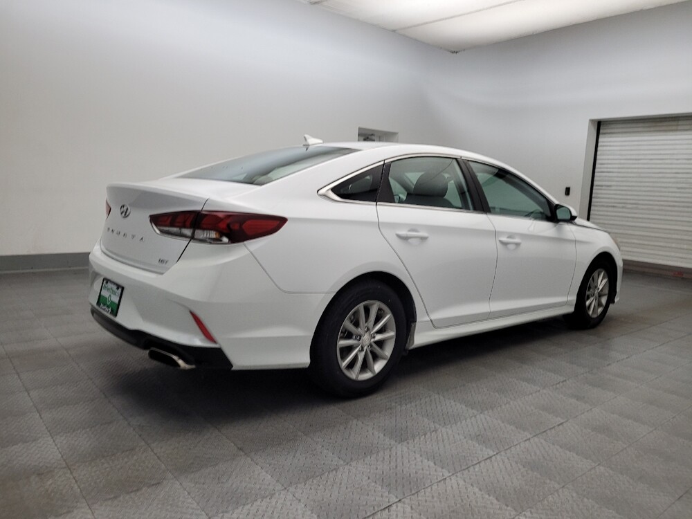 2018 Hyundai Sonata in Tucson, AZ 85705 - 18125084 9