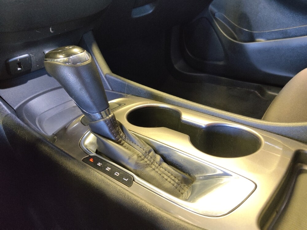 2018 Chevrolet Malibu in Mesa, AZ 85210 - 18125088 26