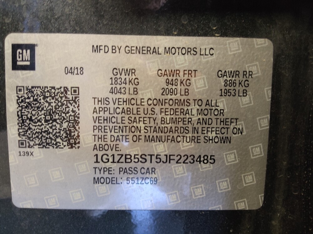 2018 Chevrolet Malibu in Mesa, AZ 85210 - 18125088 33